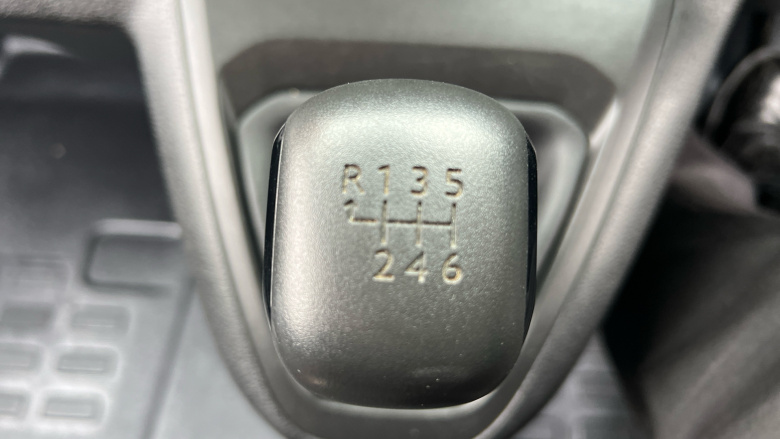 Vauxhall Vivaro L1 Diesel 2900 1.5d 100PS Dynamic H1 Van